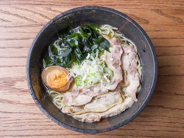 シャモ塩ラーメン